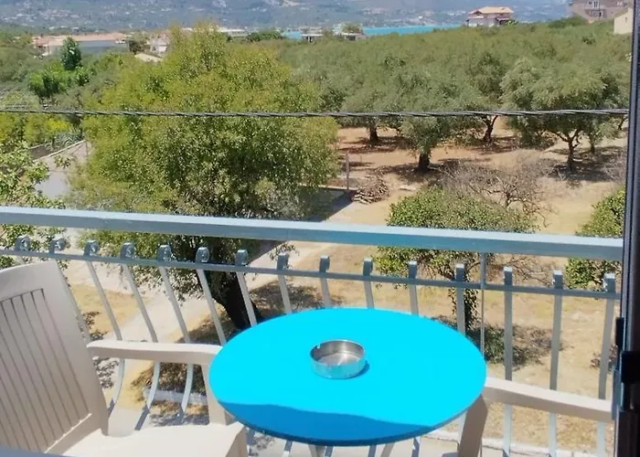 Hector's شقة فندقية اليكاناس