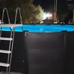 Ξενοδοχείο με διαμερίσματα Hector's Αλυκανάς