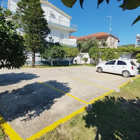 Hector's Apartahotel 4*