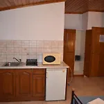 Hector's Apartahotel 4*