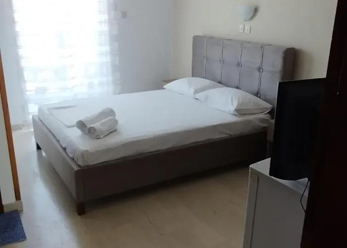 Hector's מלון דירות אליקאנאס