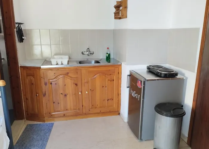 מלון דירות Hector's 4*